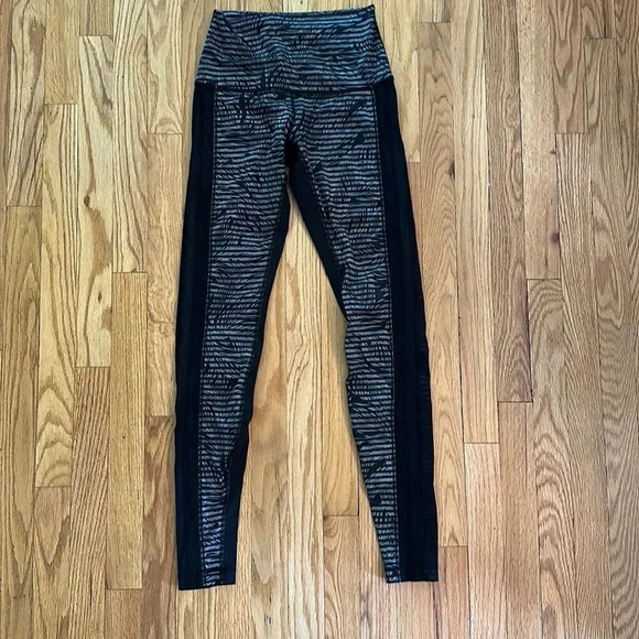 Lululemon sz 4 Wunder Under Black Gray Stripe Play Slate High waist full on luon - Picture 1 of 5